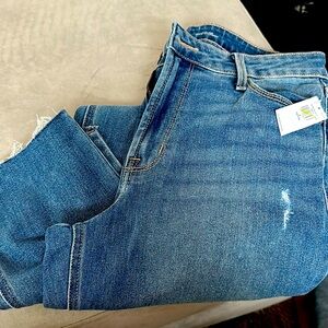 NWT Women’s Old Navy WOW Straight Jeans